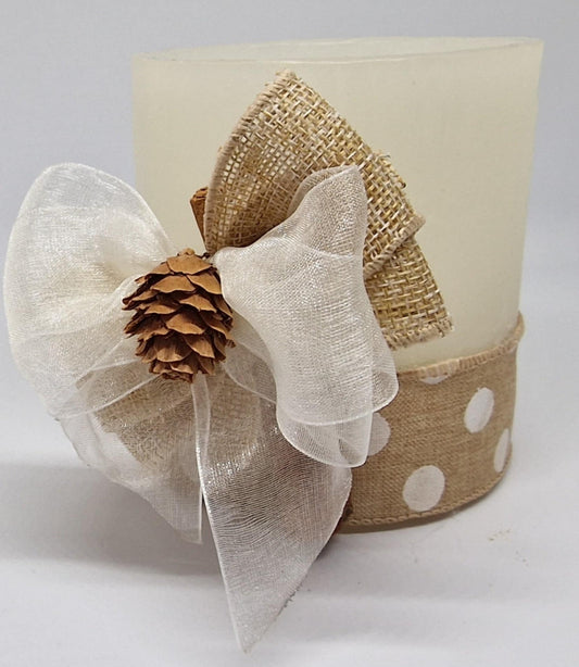 Beige kaarslantaarn met lintje