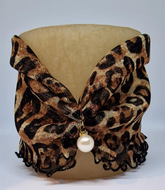 Beige kaarslantaarn vlinder