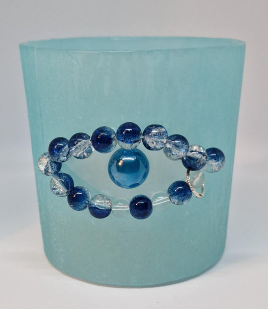 Licht blauw kaarslantaarn, Oog