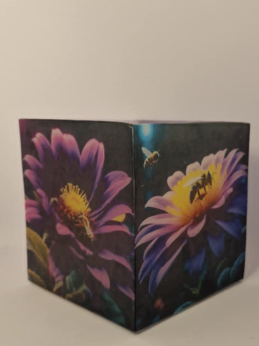 Paarse bloemen met bij