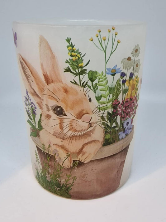 Konijntje in een pot