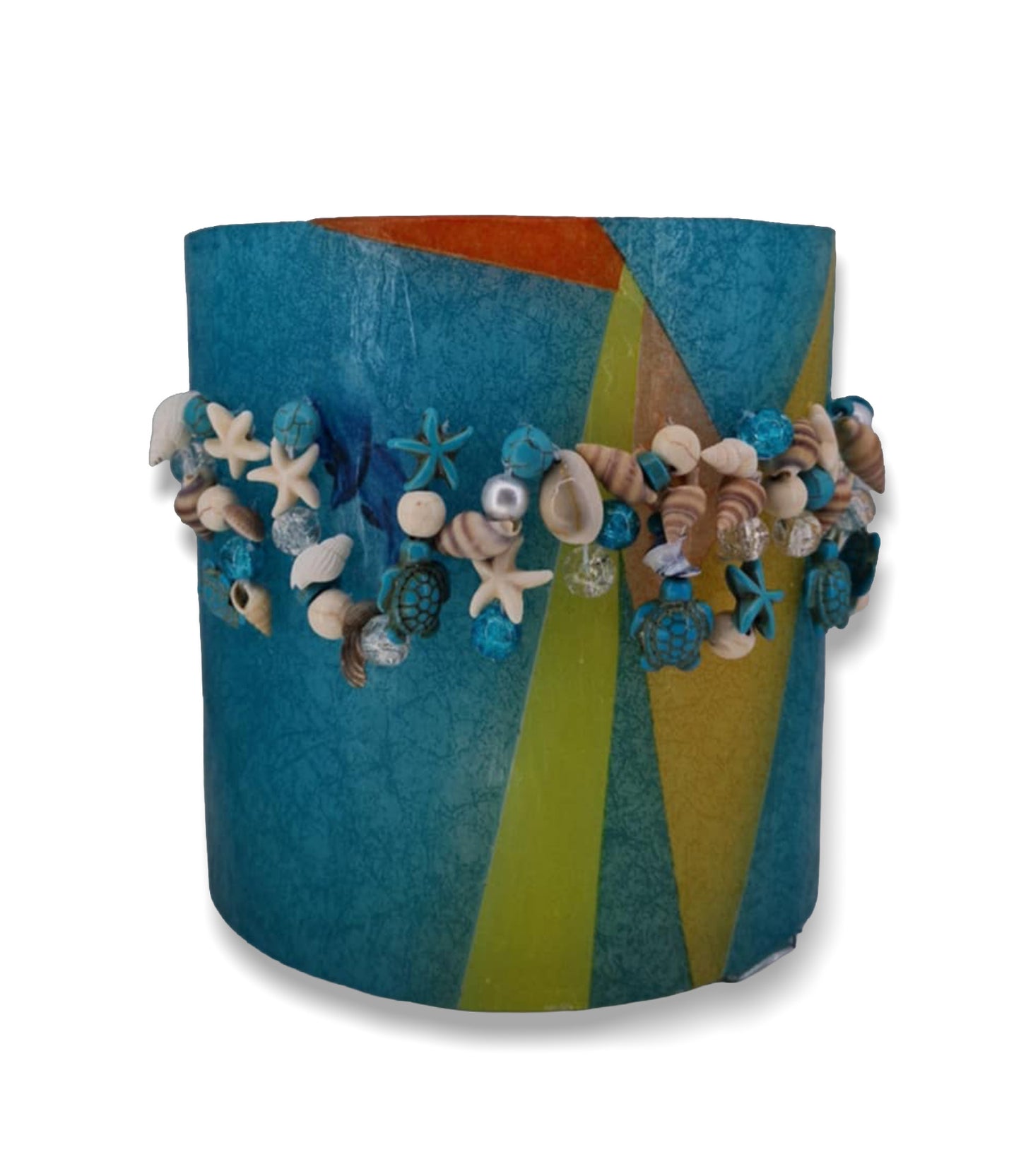 Zeeschelpen vormen het woord 'summer'